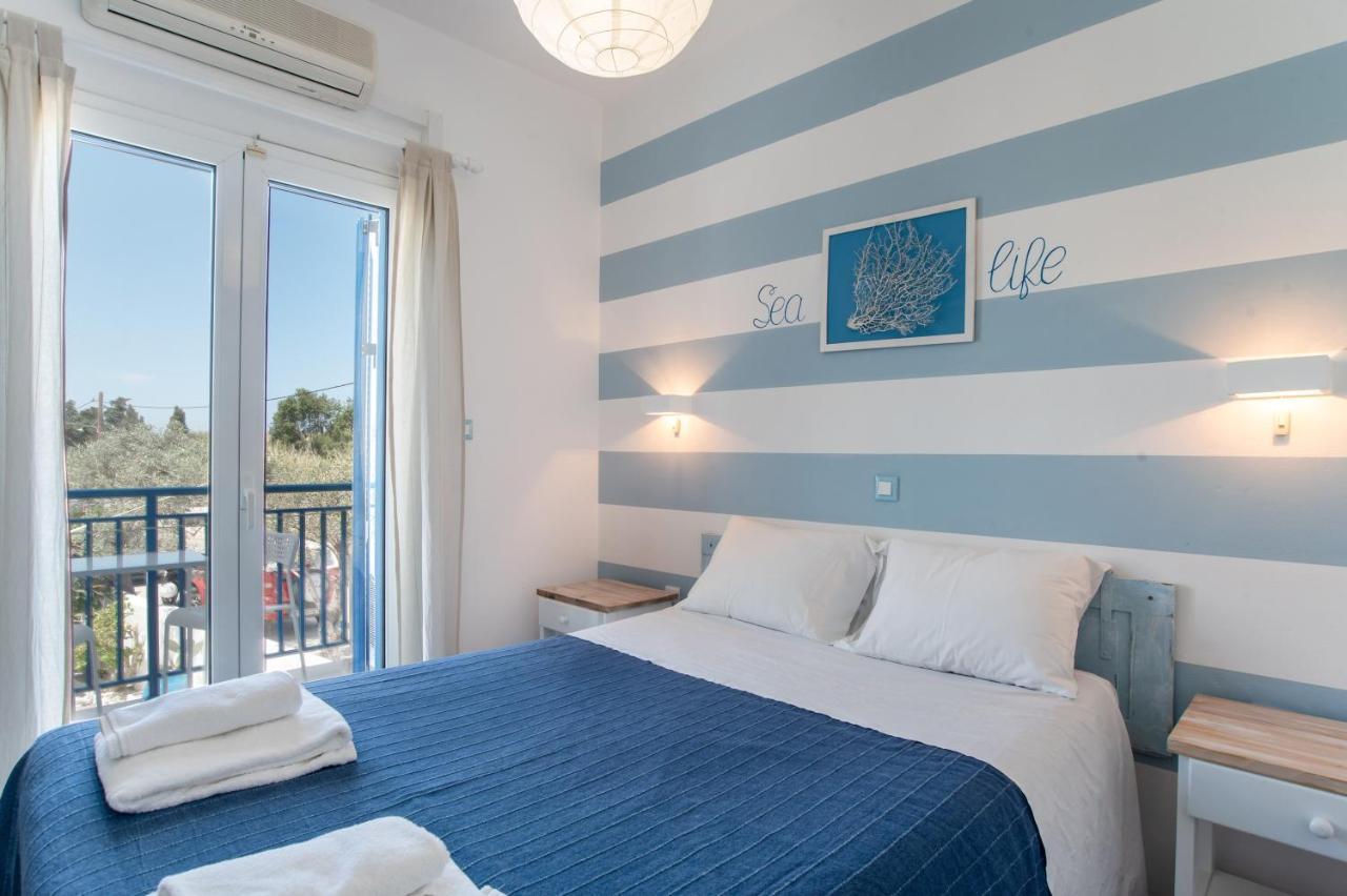 Livadia Seaside Studios 7 ปาริเกีย ภายนอก รูปภาพ