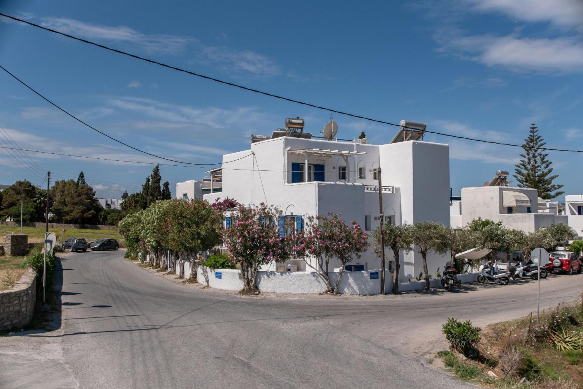Livadia Seaside Studios 7 ปาริเกีย ภายนอก รูปภาพ